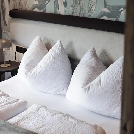 Zellrooms